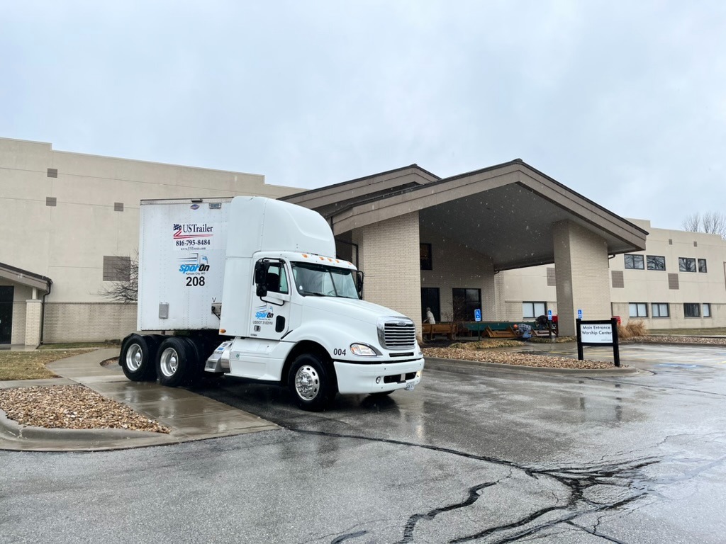 Truck #004 on Delivery